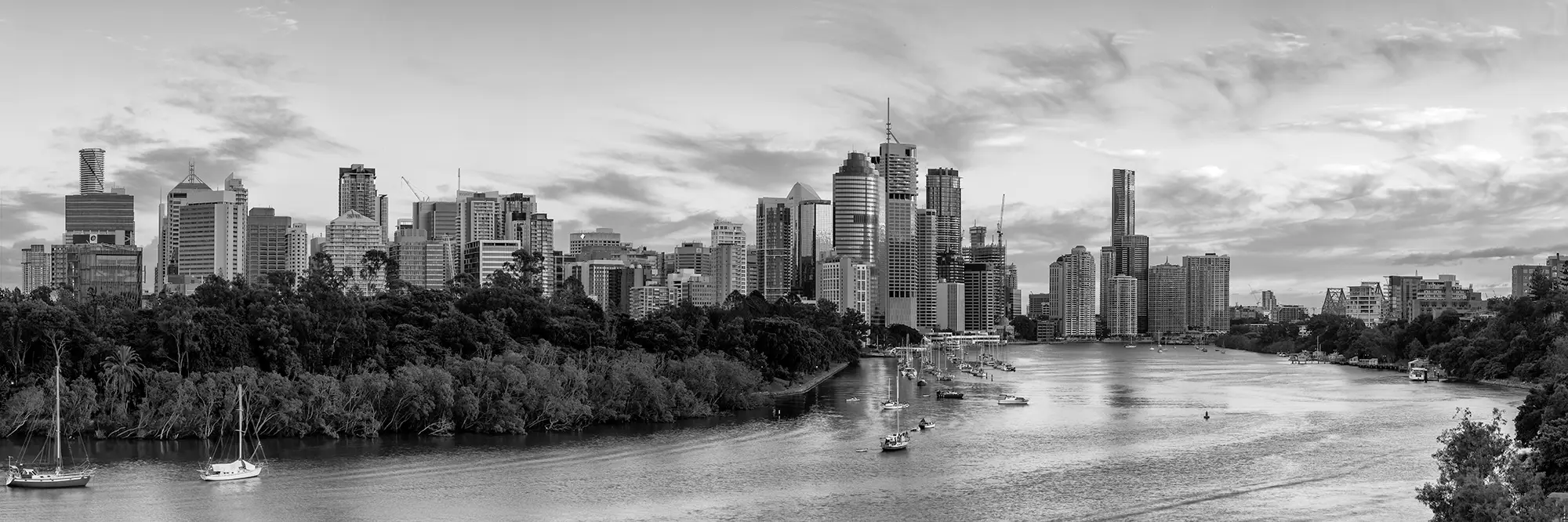 Black and white panorama of the Brisbane River and city skyline